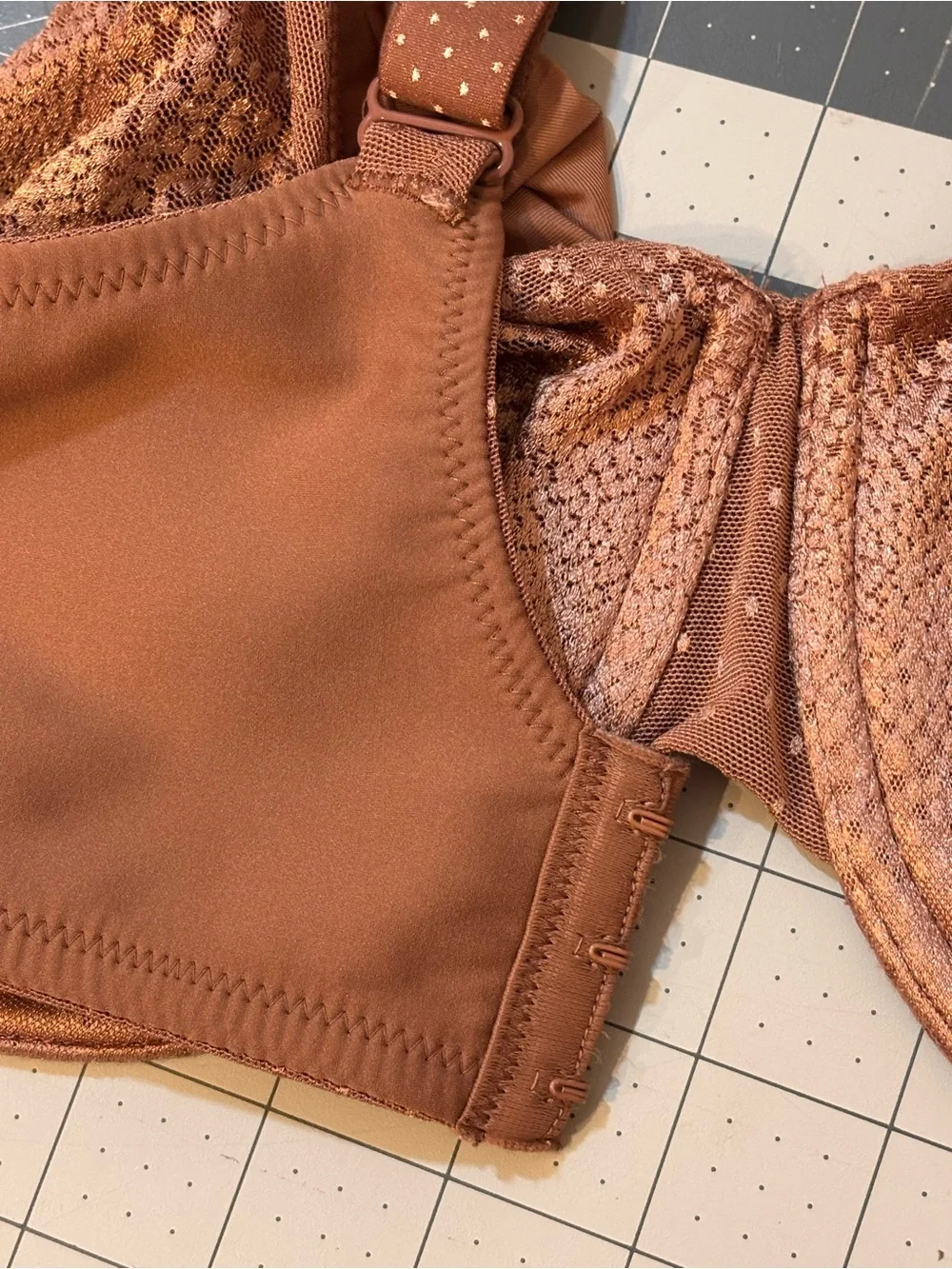 Wacoal 38DD Brown Lace Mesh Underwire Full Coverage Bra